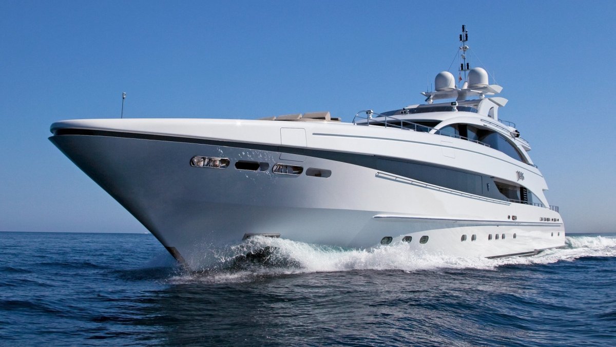 yco yacht broker