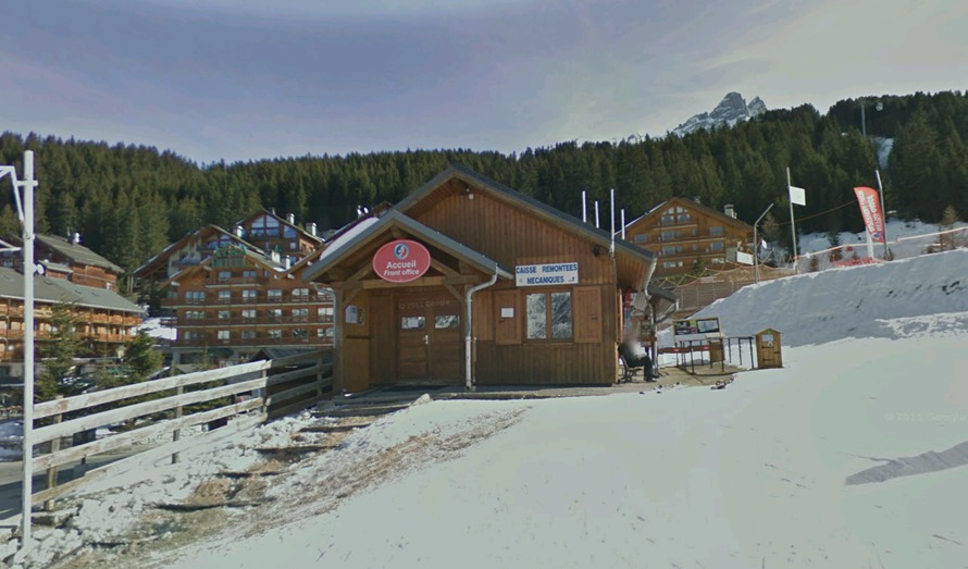 Le Rond Point Ski Pass Office, Meribel