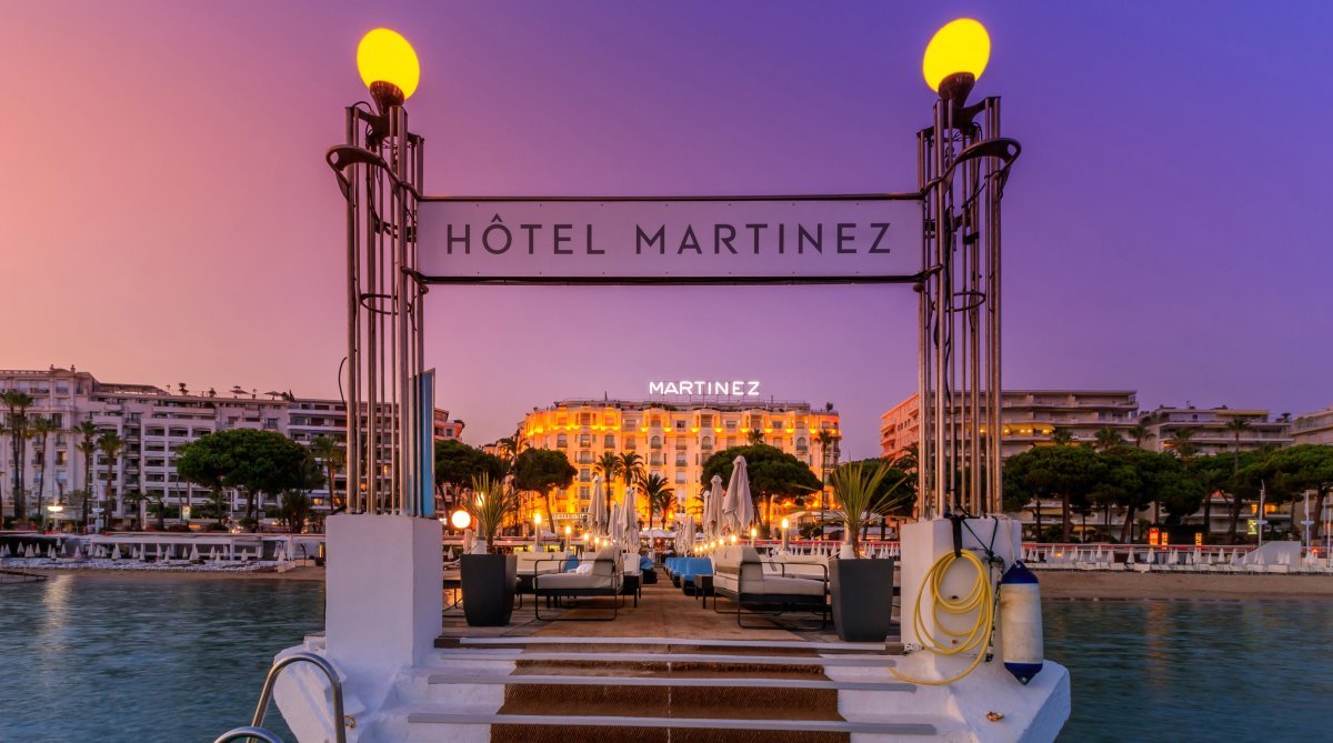 The best beach clubs in Cannes - Hotel Martinez 