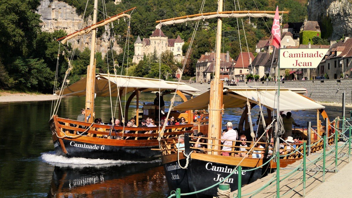 Traditional Barge Boat Trip, La RoqueGageac