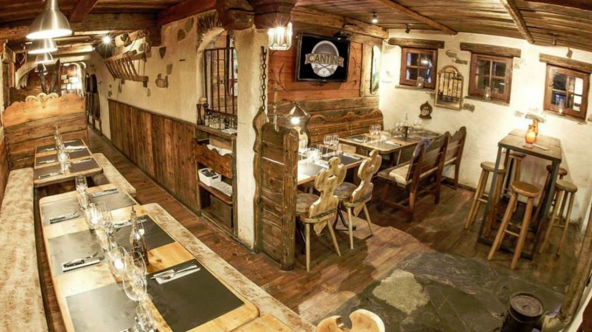 La Cantine Plagne 1800 Restaurant La Plagne 1800 Interior 