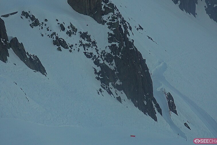 Webcam view from the top of the Brevent (2525 metres) overlooking Planpraz and the Brevent ski area in Chamonix