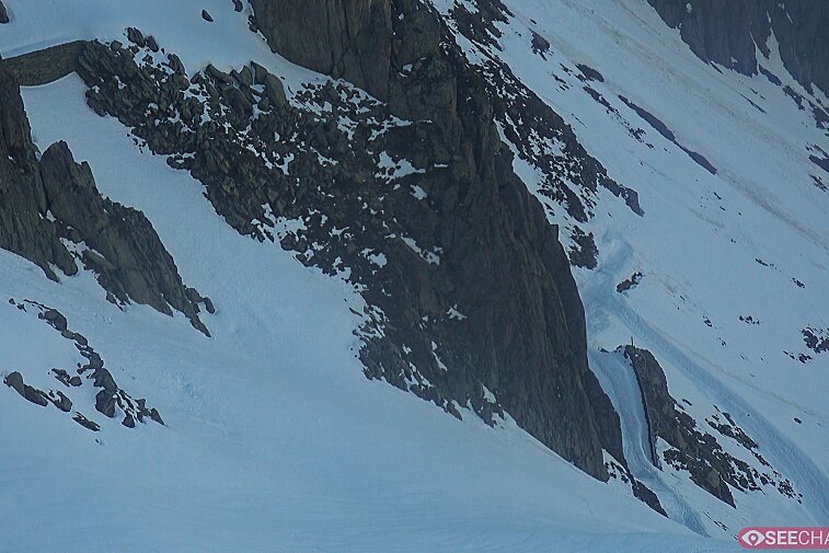 Webcam view from the top of the Brevent (2525 metres) overlooking Planpraz and the Brevent ski area in Chamonix