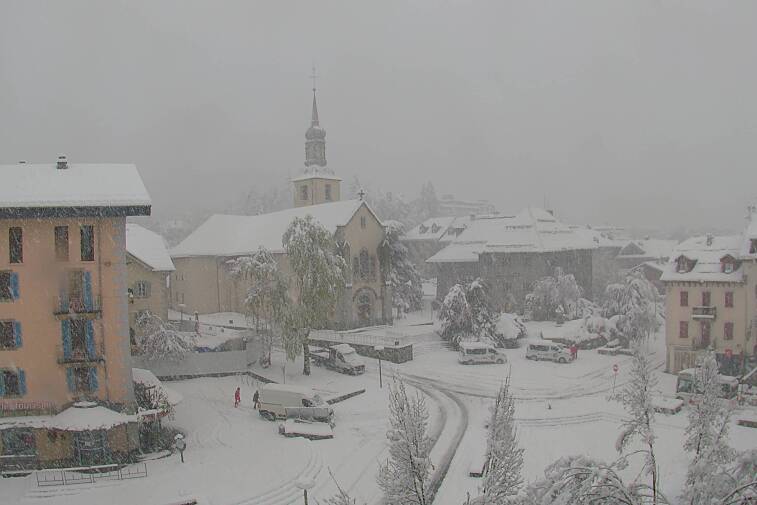 Ski pass prices in Chamonix Save money on lift passes