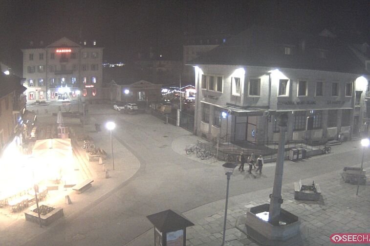 Webcam view of the Place Balmat, in the centre of Chamonix town