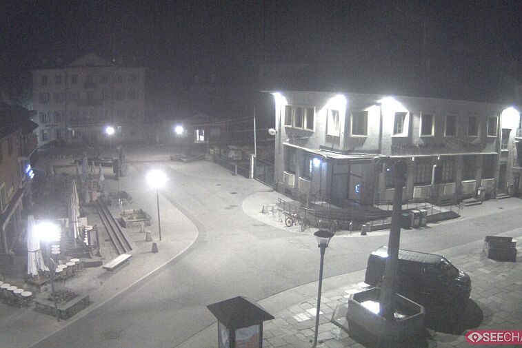 Webcam view of the Place Balmat, in the centre of Chamonix town
