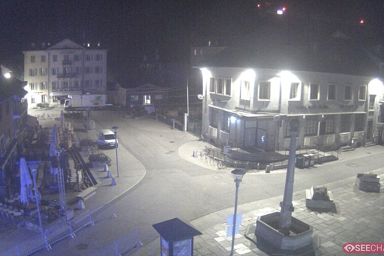Webcam view of the Place Balmat, in the centre of Chamonix town
