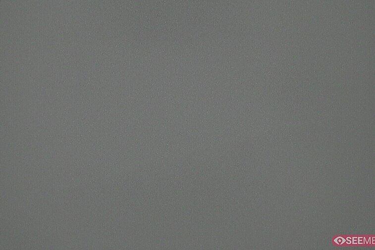 Webcam view of the Folie Douce mountain restaurant in Meribel.  In the background are the Biche (blue) and Maudit (red) pistes; and the pictured lift/mid-station is the Saulire Express.