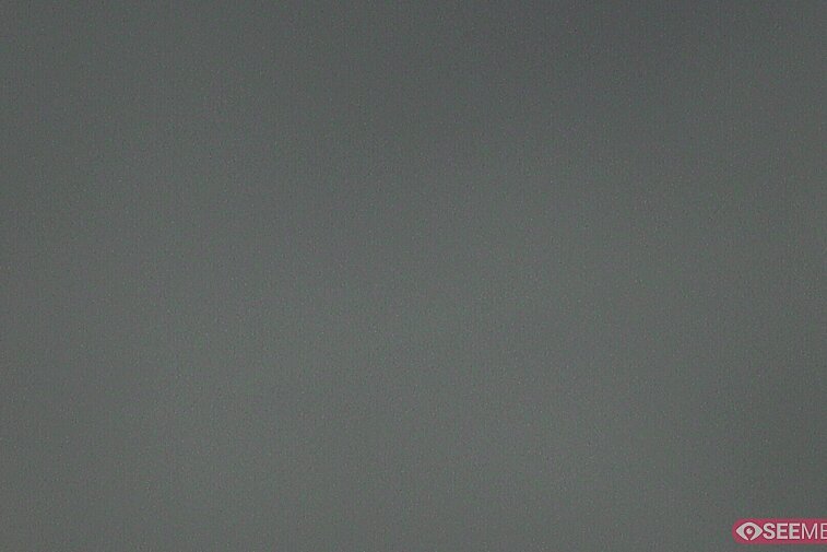 Webcam view of the Folie Douce mountain restaurant in Meribel.  In the background are the Biche (blue) and Maudit (red) pistes; and the pictured lift/mid-station is the Saulire Express.