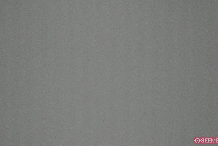 Webcam view of the Folie Douce mountain restaurant in Meribel.  In the background are the Biche (blue) and Maudit (red) pistes; and the pictured lift/mid-station is the Saulire Express.