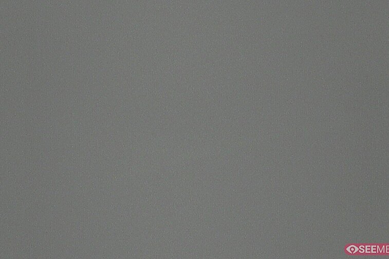 Webcam view of the Folie Douce mountain restaurant in Meribel.  In the background are the Biche (blue) and Maudit (red) pistes; and the pictured lift/mid-station is the Saulire Express.