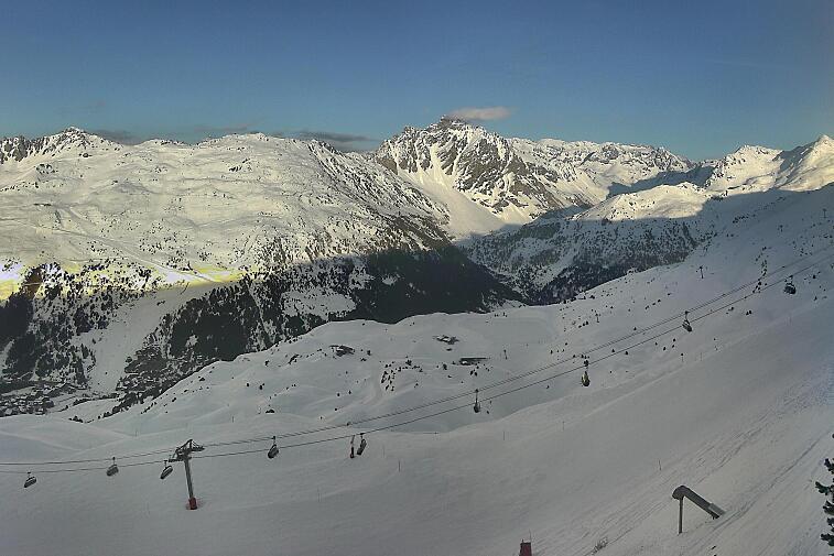 See it all with this amazing panoramic webcam view of the Méribel Valley from the top of Tougnette