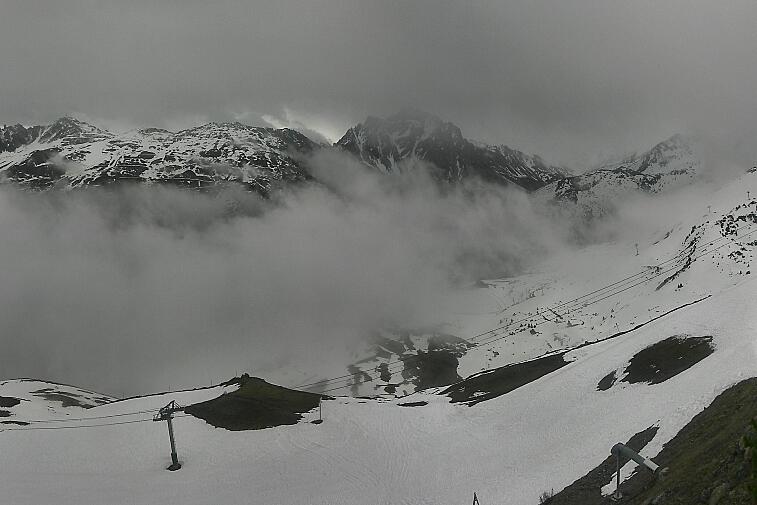 See it all with this amazing panoramic webcam view of the Méribel Valley from the top of Tougnette