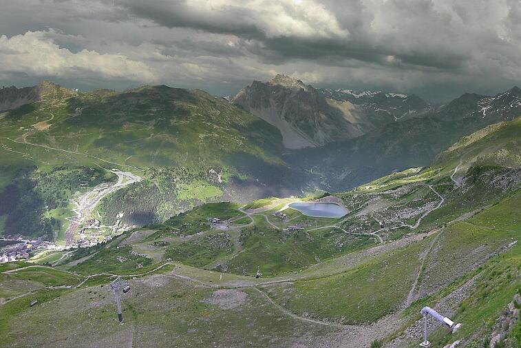 See it all with this amazing panoramic webcam view of the Méribel Valley from the top of Tougnette