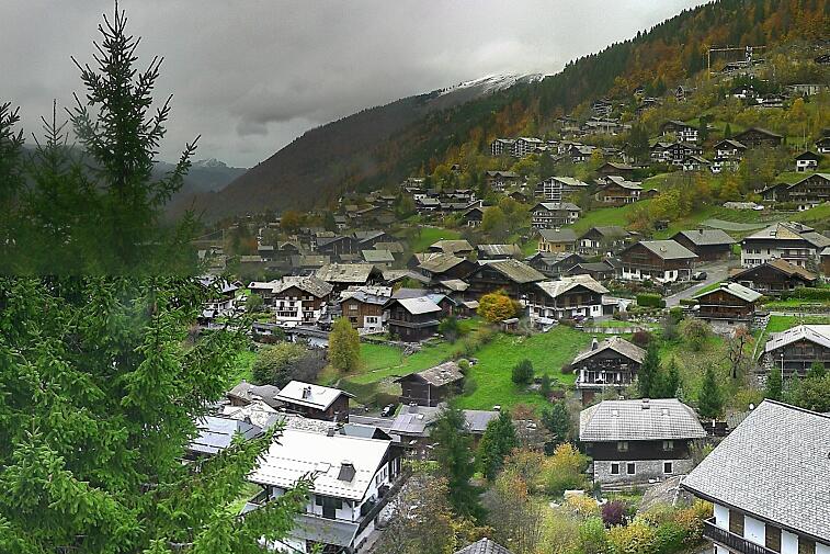a panoramic view of Morzine