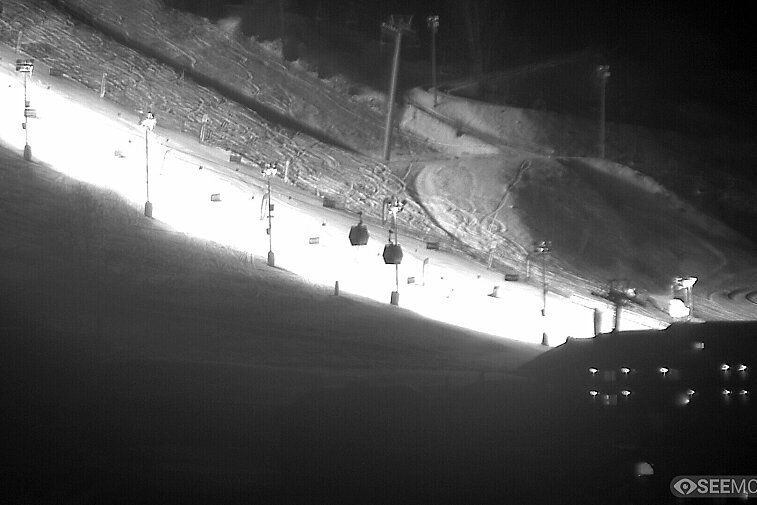 This webcam view shows the pistes coming back into Morzine from the Pleney ski area