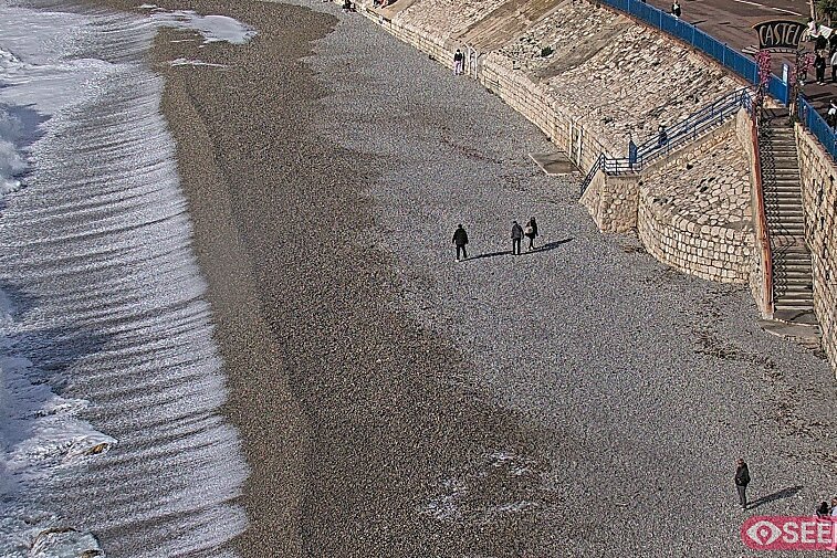 Webcam view of the Castel beach and club on the eastern-most side of the Promenade des Anglais and nestled under the Parc du Chateau, in Nice, France