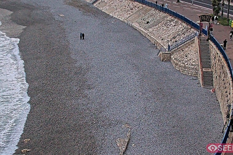 Webcam view of the Castel beach and club on the eastern-most side of the Promenade des Anglais and nestled under the Parc du Chateau, in Nice, France