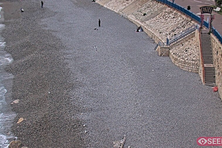 Webcam view of the Castel beach and club on the eastern-most side of the Promenade des Anglais and nestled under the Parc du Chateau, in Nice, France