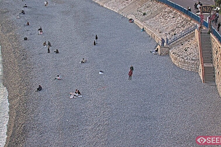 Webcam view of the Castel beach and club on the eastern-most side of the Promenade des Anglais and nestled under the Parc du Chateau, in Nice, France