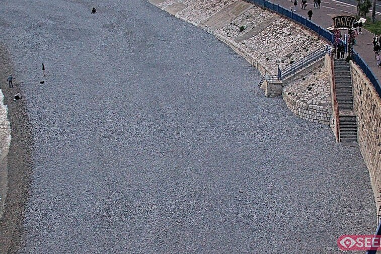 Webcam view of the Castel beach and club on the eastern-most side of the Promenade des Anglais and nestled under the Parc du Chateau, in Nice, France
