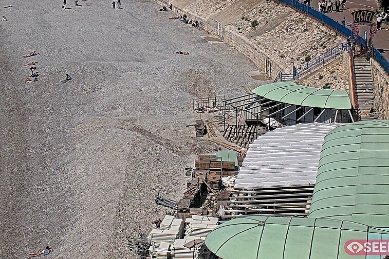 Webcam view of the Castel beach and club on the eastern-most side of the Promenade des Anglais and nestled under the Parc du Chateau, in Nice, France