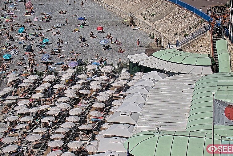 Webcam view of the Castel beach and club on the eastern-most side of the Promenade des Anglais and nestled under the Parc du Chateau, in Nice, France