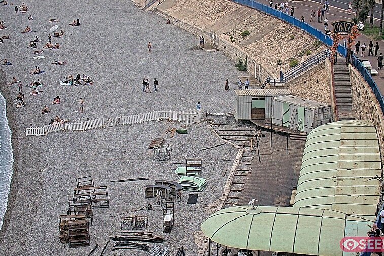 Webcam view of the Castel beach and club on the eastern-most side of the Promenade des Anglais and nestled under the Parc du Chateau, in Nice, France