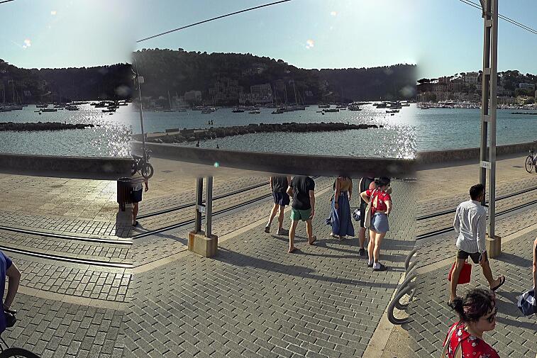 Webcam view of Port de Soller, on the west coast of Mallorca.  In the foreground you can see the tracks of the old tram route from Soller.  In the middle ground you can see yachts in the harbour.