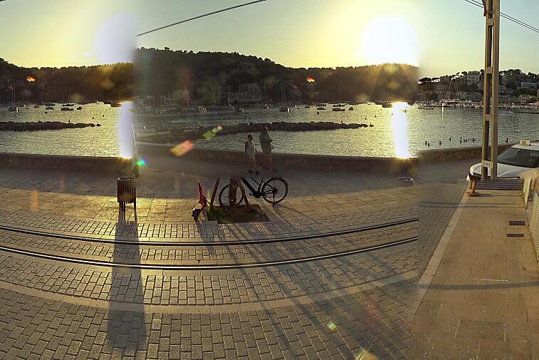 Webcam view of Port de Soller, on the west coast of Mallorca.  In the foreground you can see the tracks of the old tram route from Soller.  In the middle ground you can see yachts in the harbour.