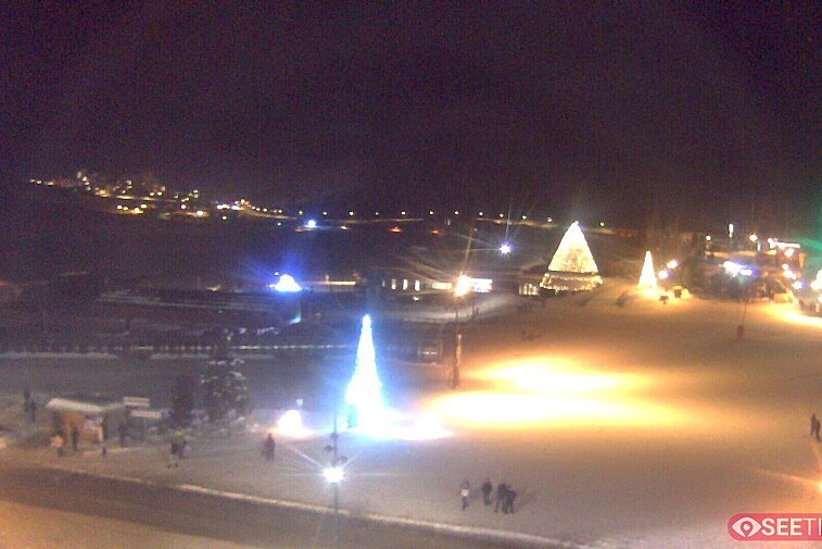 Superb panoramic webcam view over the expansive Tignes ski area and Espace Killy. The camera is situated at the Hotel Le Refuge, in the centre of Tignes Le Lac.
