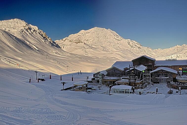 a panoramic view of Val d'Isere