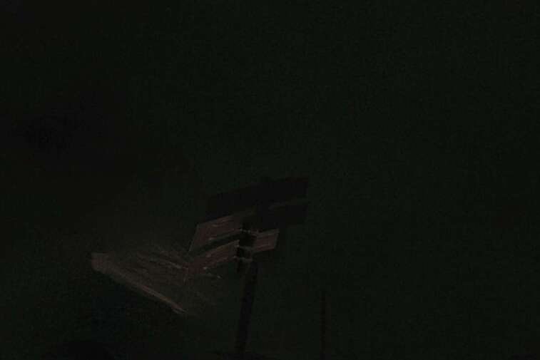 Webcam view of La Bee Zipline in the Val Thorens ski resort.  The ride is accessible via the 2 Lacs gondola or the Moutière chairlift.