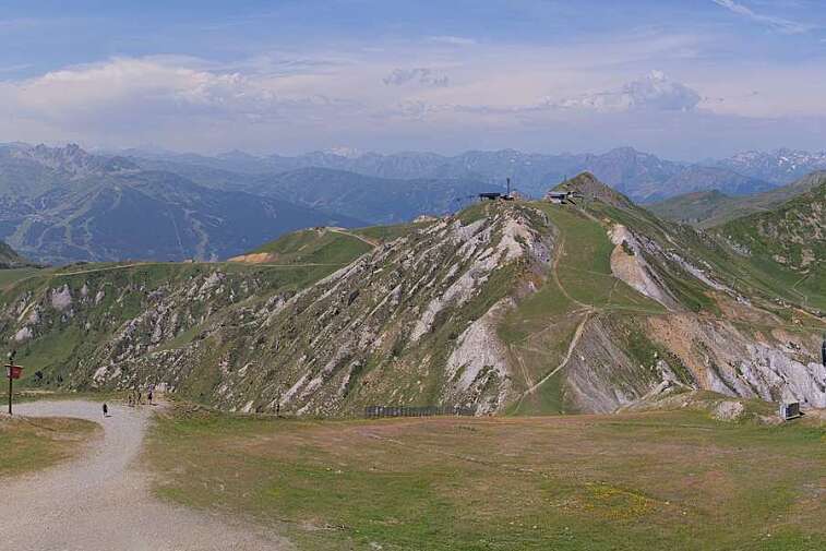 Webcam view from La Grande Rochette, the top of the main bowl in the La Plagne ski area, at 2505 metres