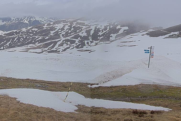 Webcam view from the top end of the Chamonix valley at the Domaine de la Balme, which links Le Tour and Vallorcine