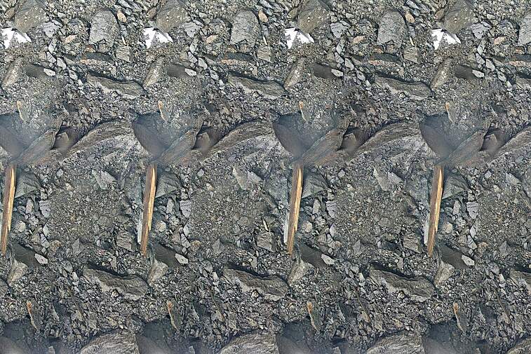 This Val Thorens webcam is situated at the top of the Cime Caron ski lift.  At 3200 metres and with a panoramic view, this gives a great insight into the snow conditions at the top of the slopes.